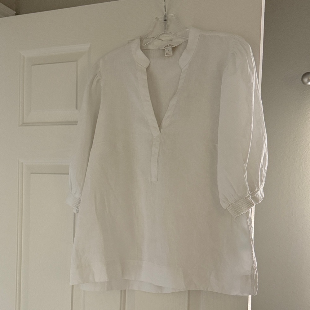 Lilly Pulitzer 100 % linen Blouse